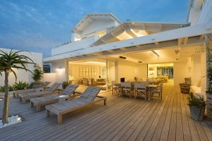 PATIOS DECKS 300x200